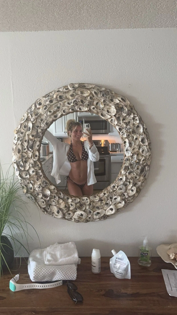 Cam